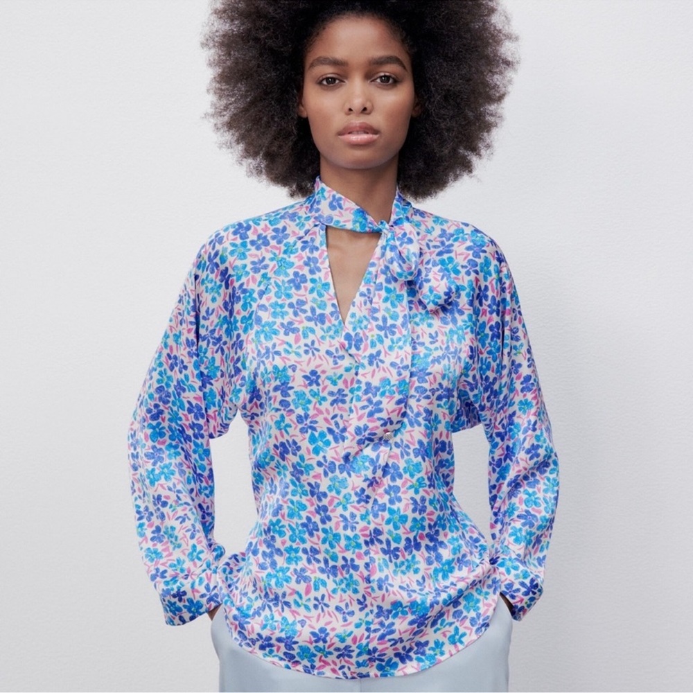 Zara blue pink white floral Blouse Tie Neck Womens Sz. Small